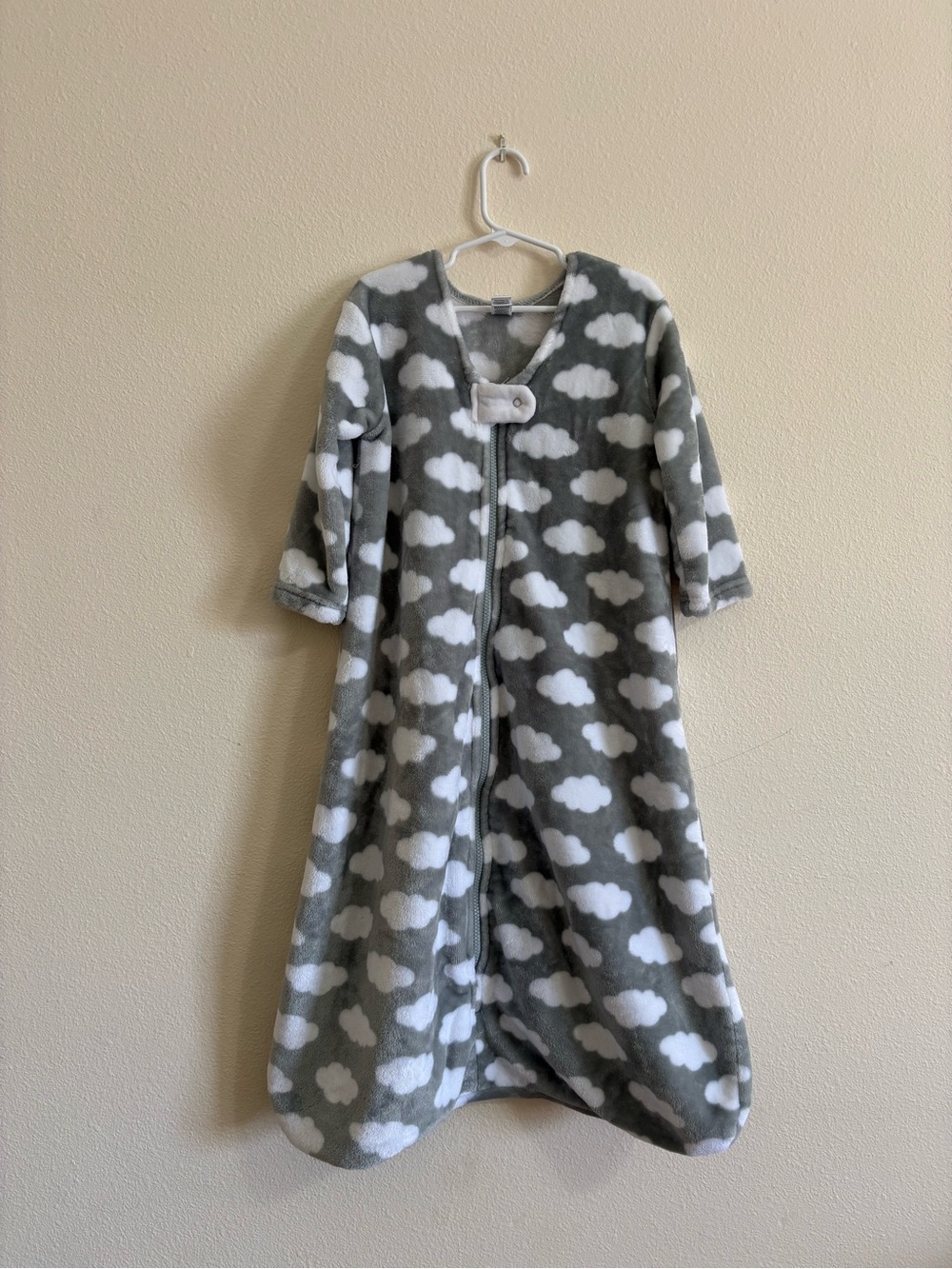 Hudson Baby Gray and White Cloud Sleep Sack